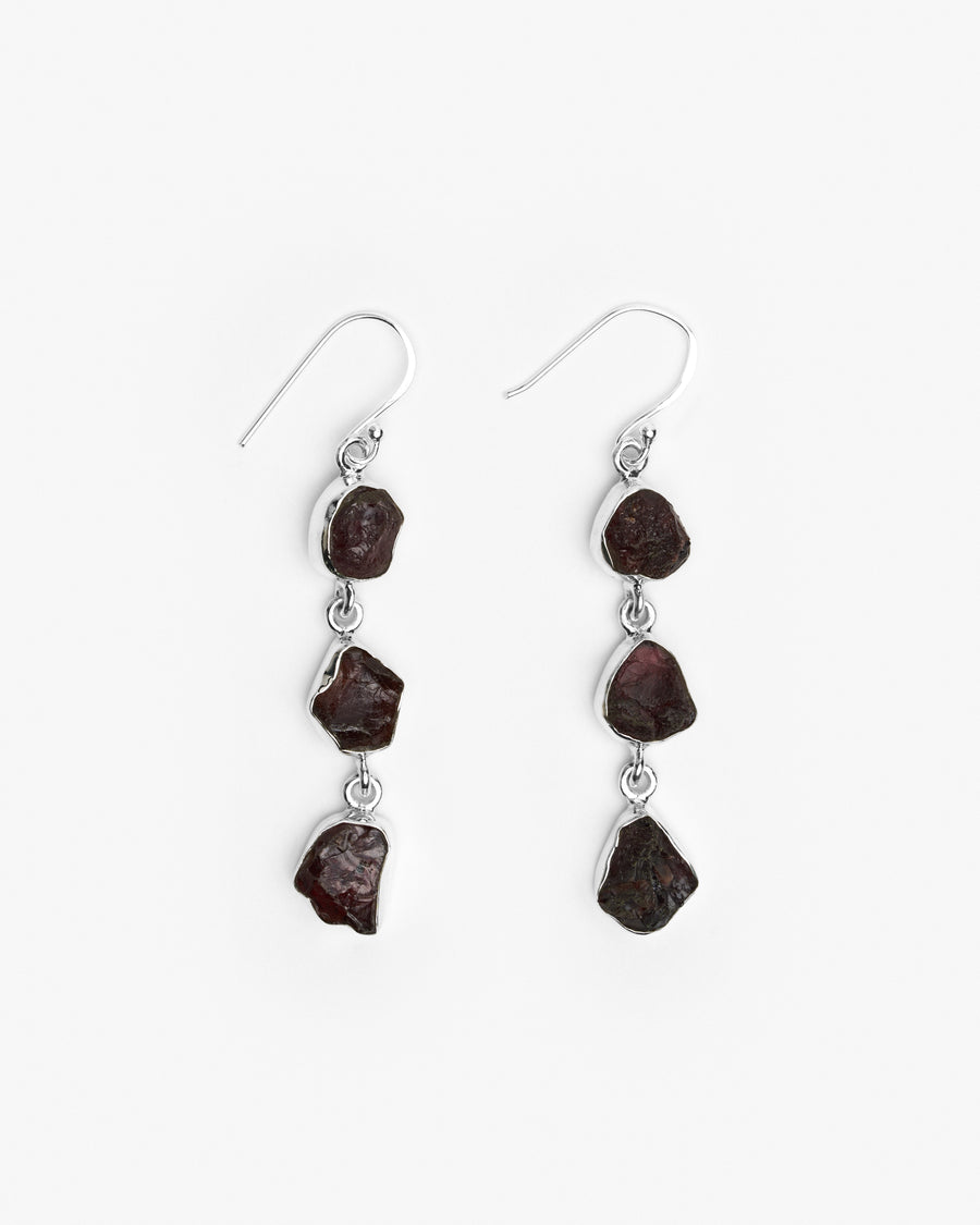 Boucles d'oreilles argentées triple en grenat