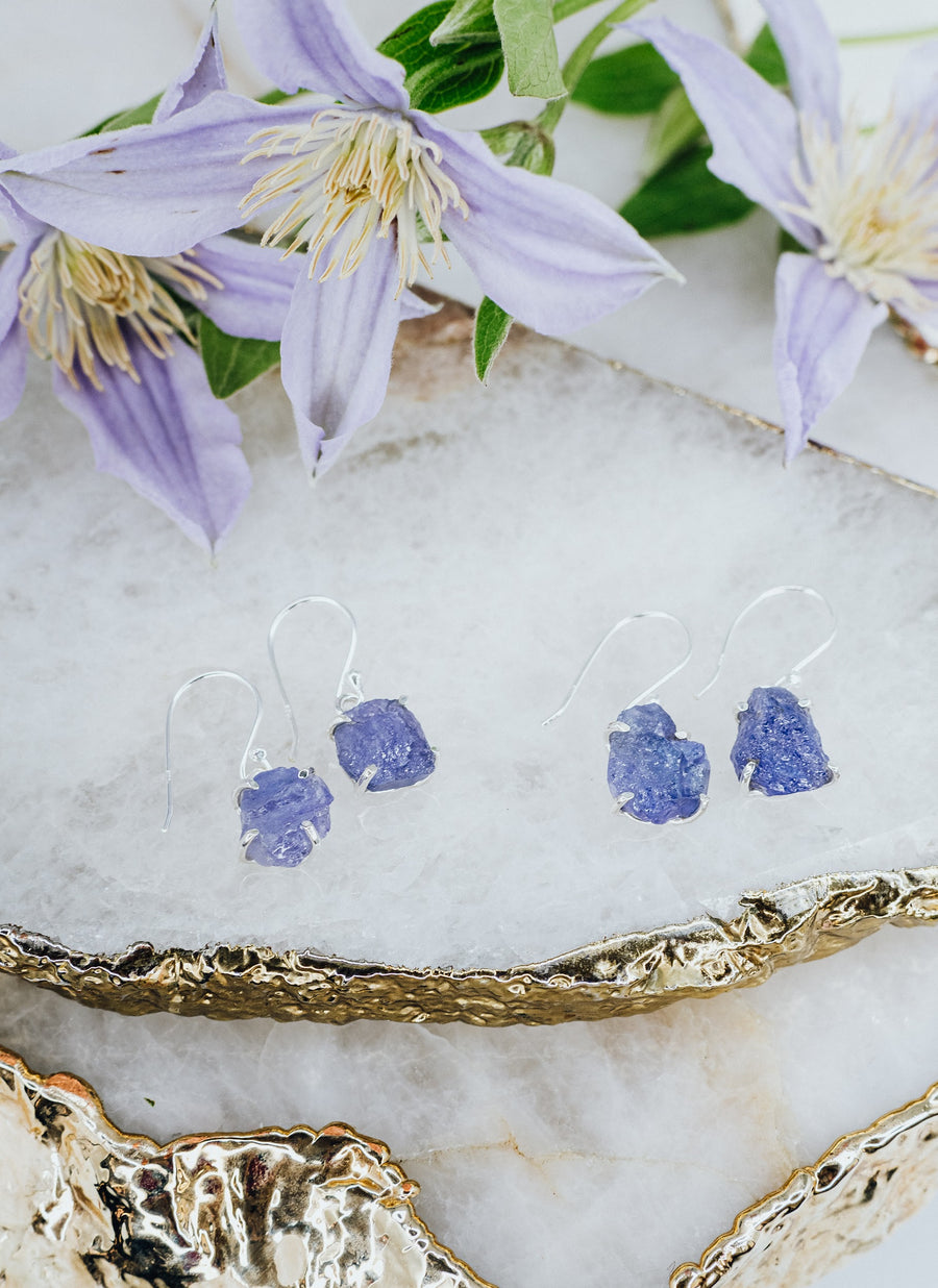 Tanzanite hook silver earrings