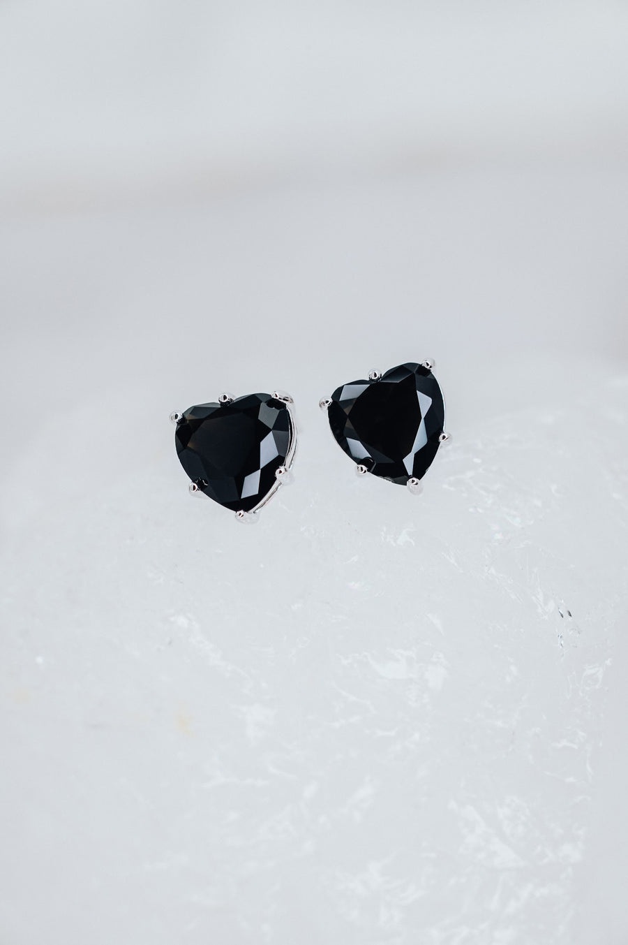 Black onyx silver heart stud earrings
