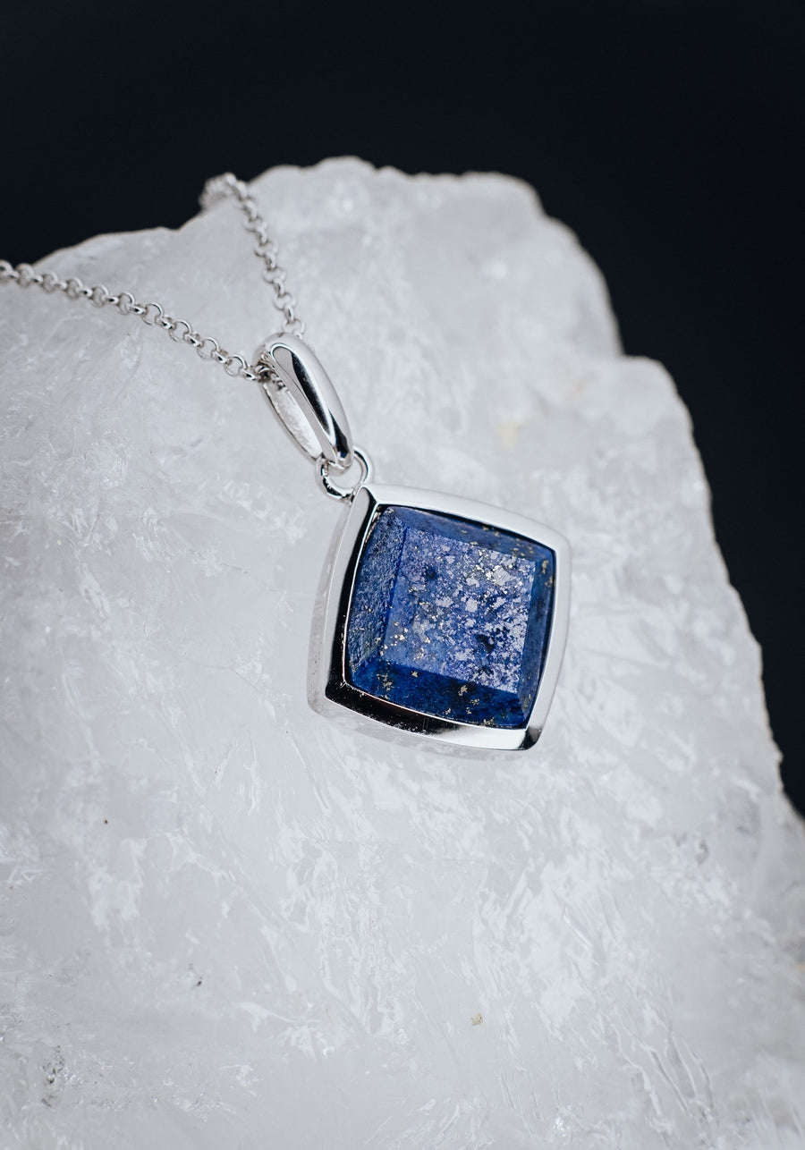 Lapis Lazuli rhombus necklace