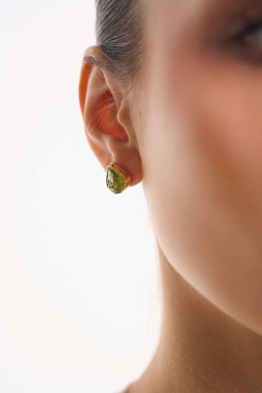 Boucles d'oreilles à clou en Péridot 18K