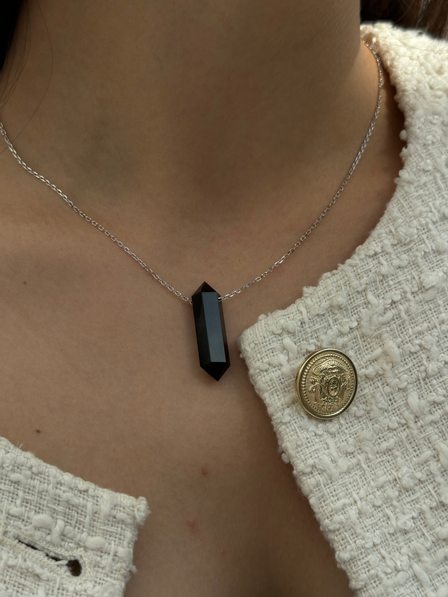 Black Onyx point silver necklace