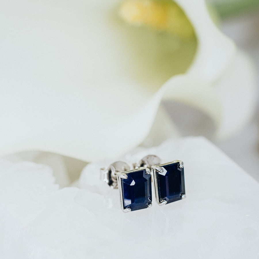 Sapphire rectangular stud earrings