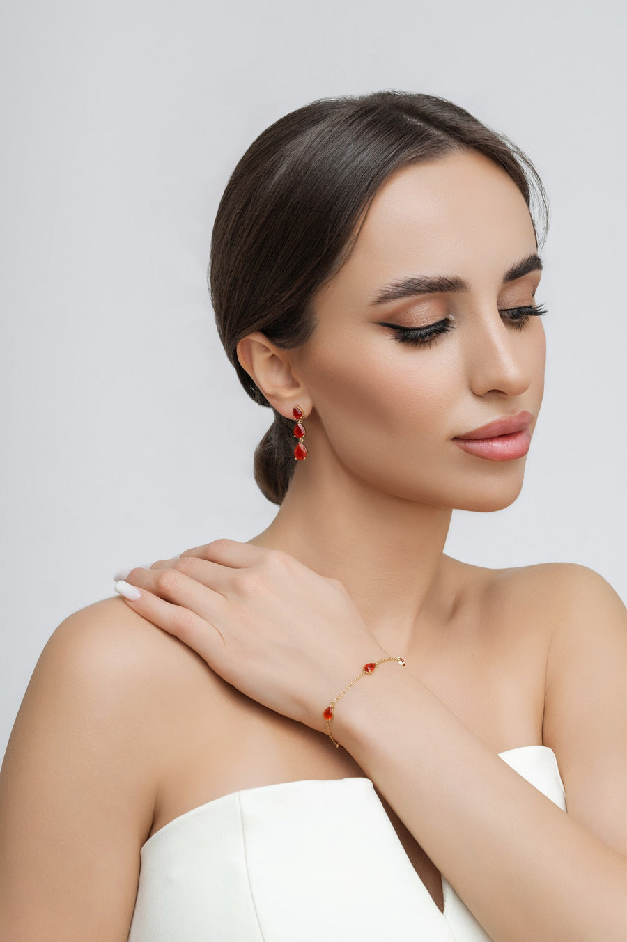 Carnelian teardrop bracelet