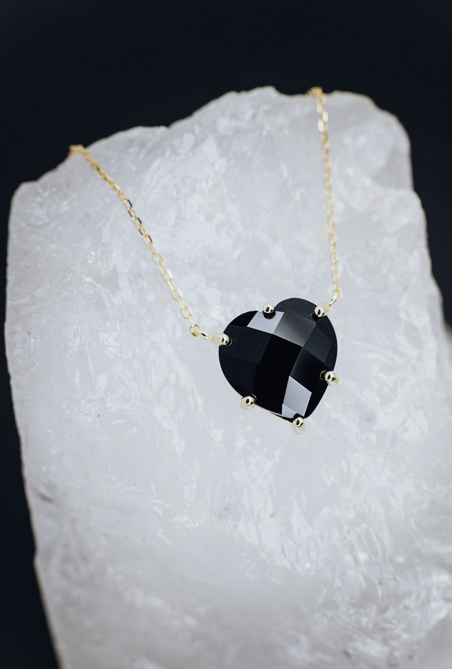 Black onyx 14K heart necklace
