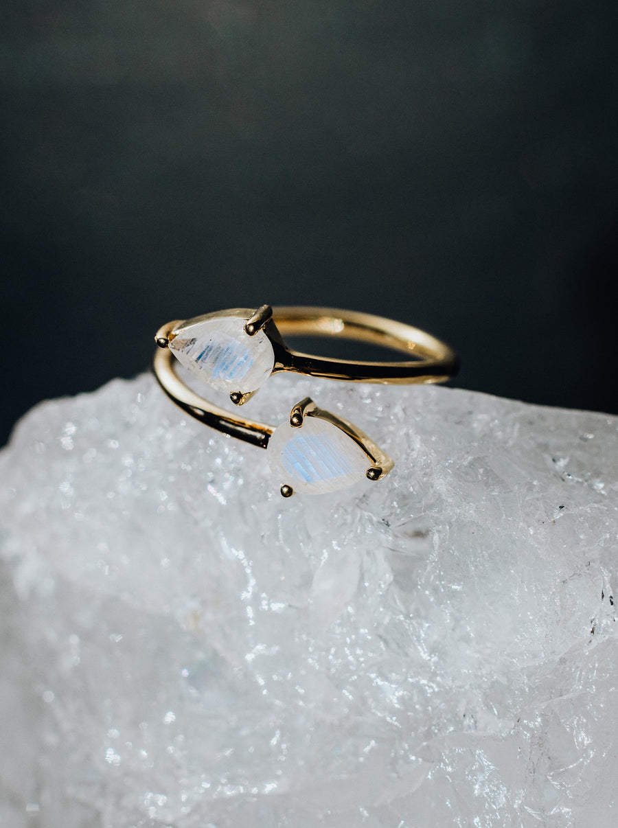 Teardrop moonstone double ring gold plated