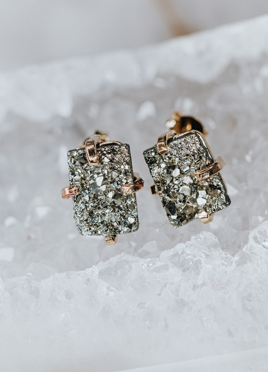 Pyrite rectangular fashion stud earrings