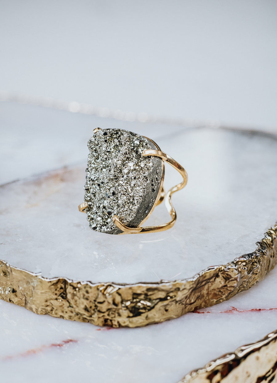 Oval pyrite ring